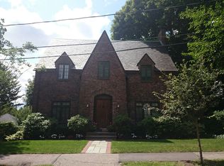28 Somerset Rd, Brookline, MA 02445