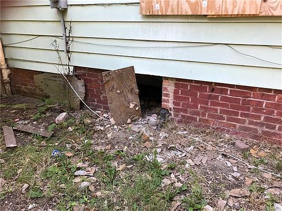 5th image of 2114 Keswick Ave