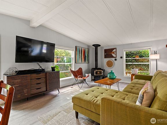 3rd image of 7719 223rd Street SW