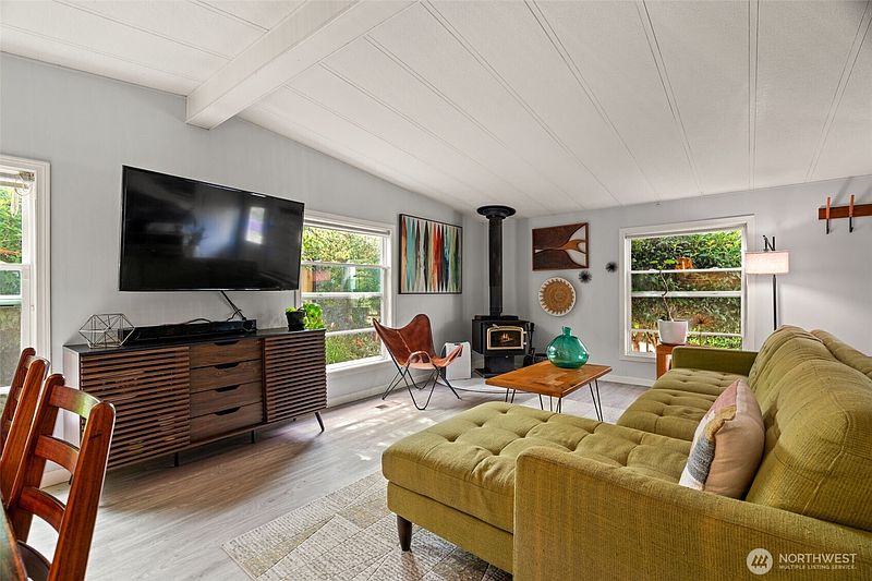 3rd image of 7719 223rd Street SW