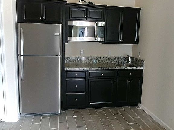 3rd image of 2336 W Heather Ln