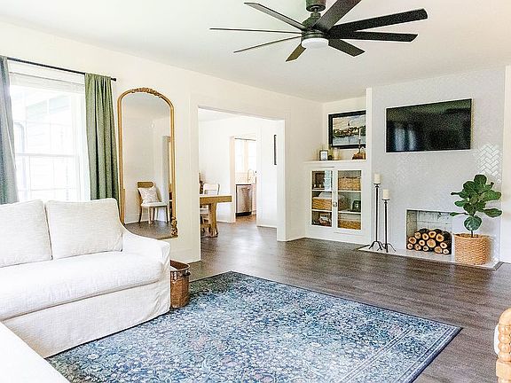 2nd image of 4221 Milhaven Dr