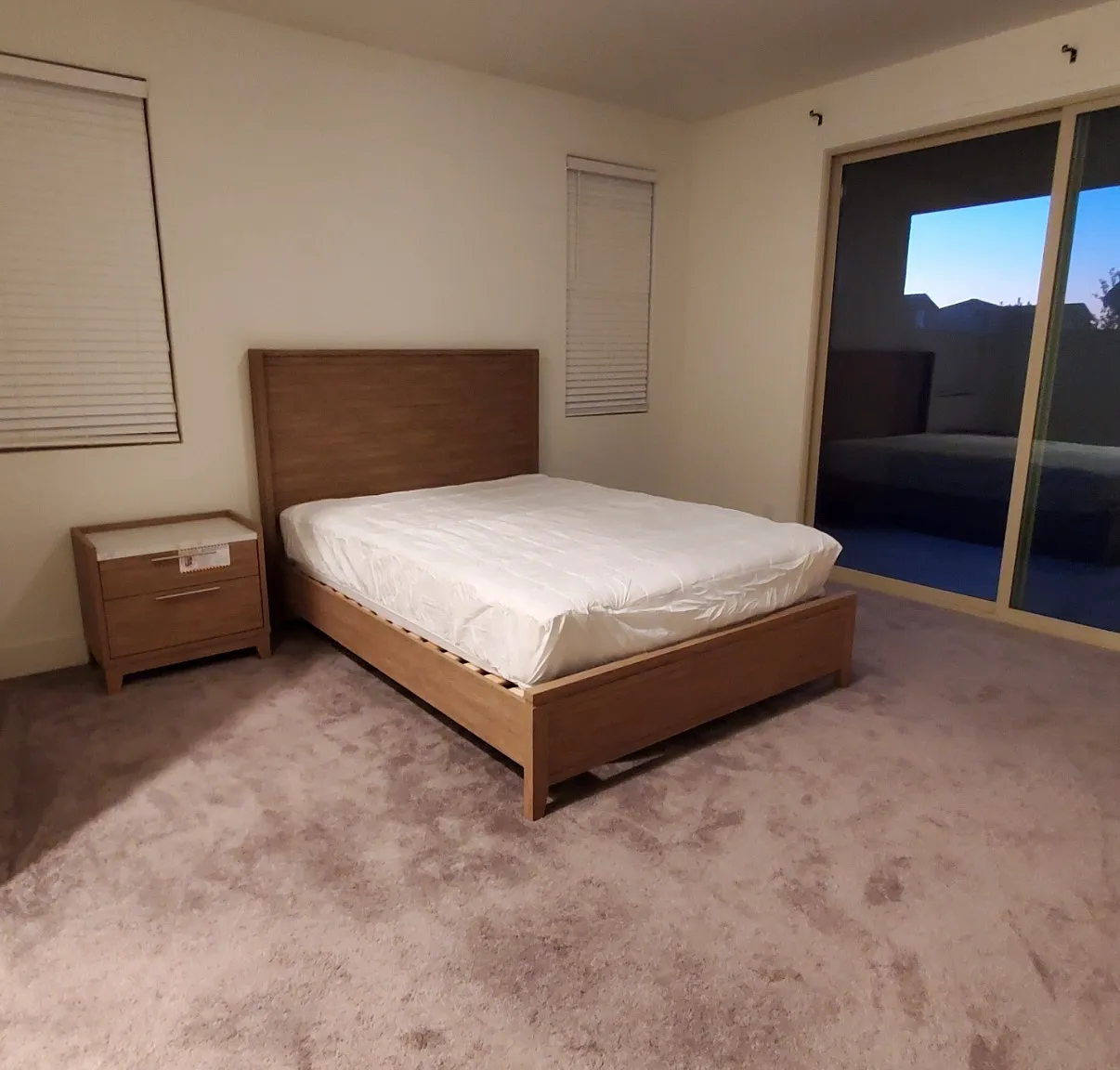 3 bed, 1950 sqft, $3,100 — Photo 3