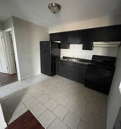 2nd image of 3344 Stathem Ave #17990999