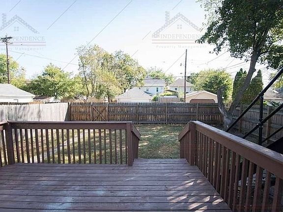 4th image of 17 N Sutphin St #1