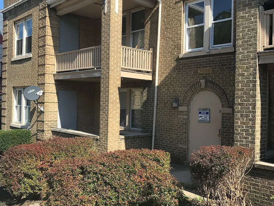 One-Bedroom Unit Available in Walnut Hills - Heat and Water Included