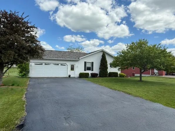 S5472 Mammoth Trl, Baraboo, WI 53913