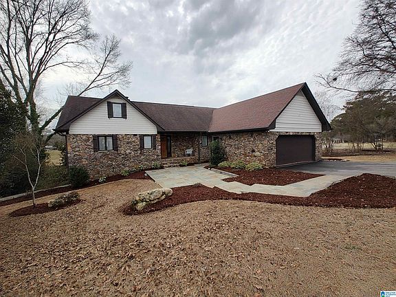 2nd image of 2708 Abbott Dr