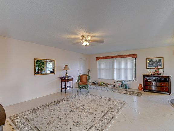 5th image of 360 SW South River Drive #207