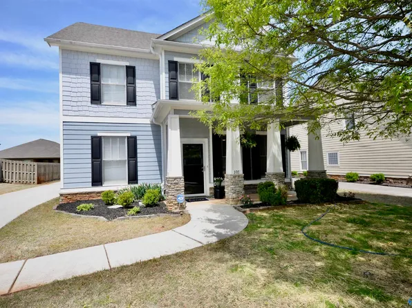 307 Acorn Grove Ln SW, Huntsville, AL 35824