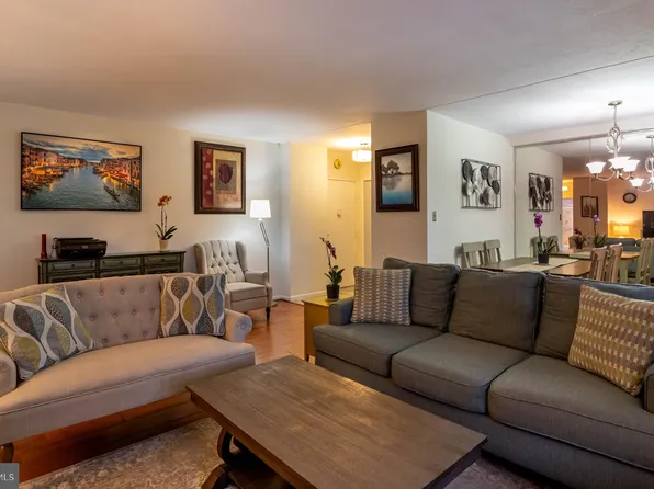 7900 Old York Rd APT 615B, Elkins Park, PA 19027