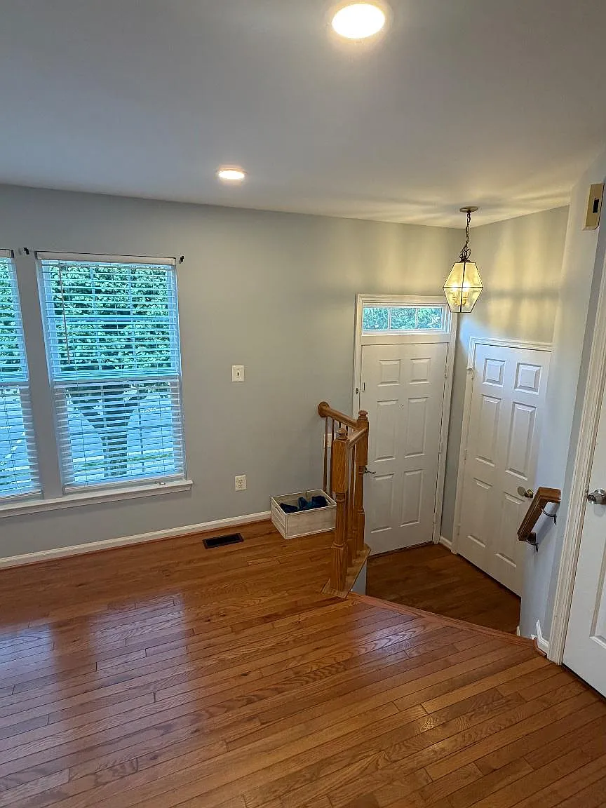 4 bed, 3.5 bath, 1640 sqft, $2,800 — Photo 4