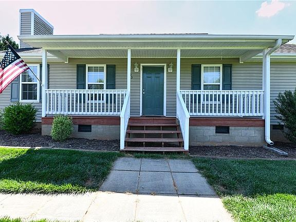 4th image of 7503 Barefoot Ct