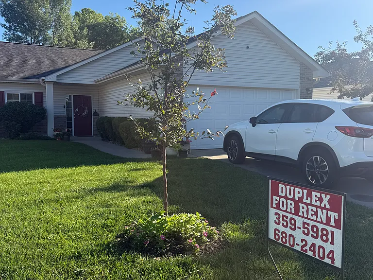 23276 Kelsey Ln — Photo 3
