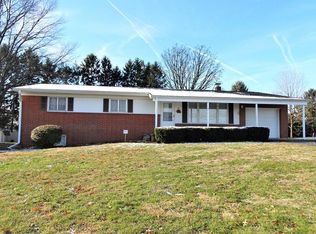 94 Quarry Rd, Leola, PA 17540