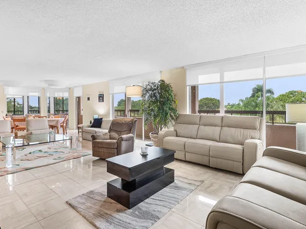 4702 Fountains Drive #408, Lake Worth, FL 33467