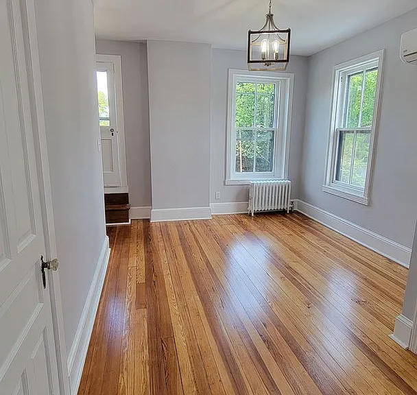 17 E 3rd St #3 — Photo 4