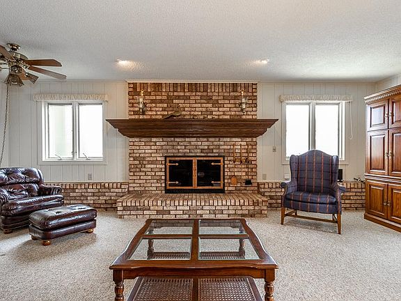 3rd image of 14060 Shannon Dr