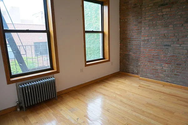 Rented by Compass | media 9