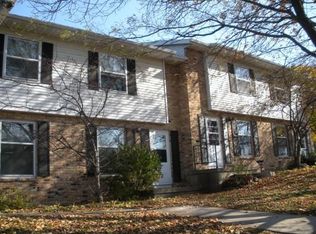 205 N Brookwood Dr, Mount Horeb, WI 53572