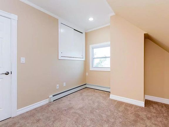 5th image of 409 Palisade Ave #3A