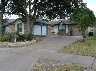 7130 Sonnet Glen Ln, Houston, TX 77095