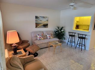 139 Berkshire #G, West Palm Beach, FL 33417