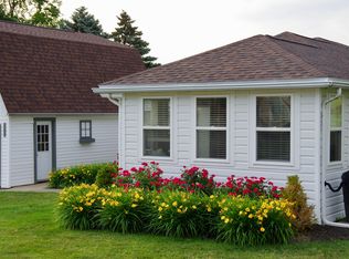 11743 Old Lake Rd, North East, PA 16428