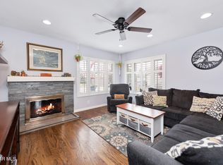 13399 E Laurelhurst Rd, Moorpark, CA 93021