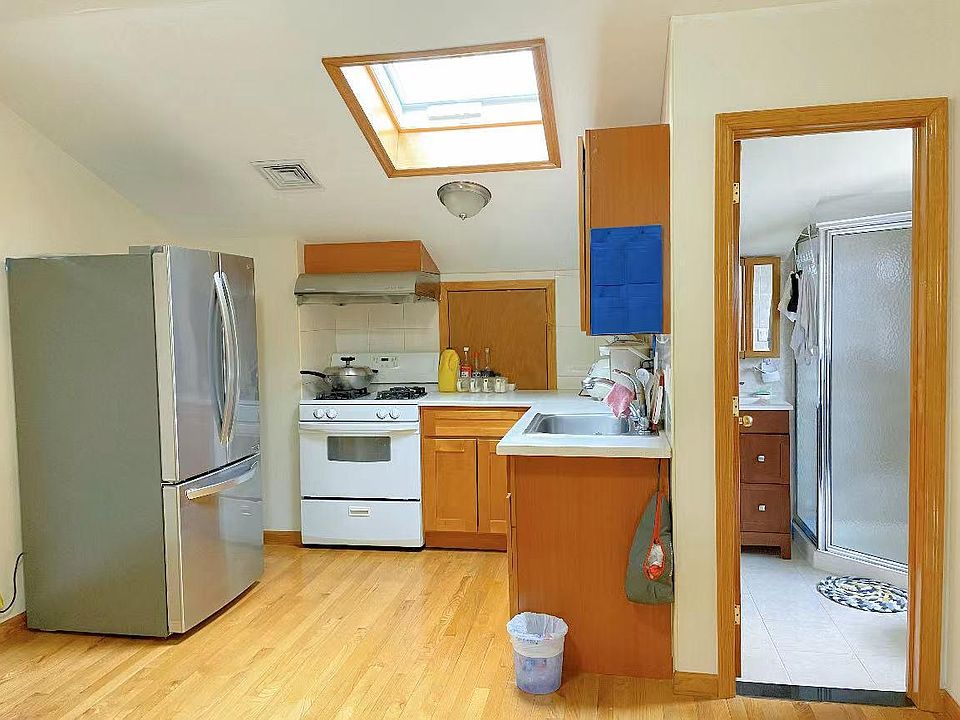 1st image of 150-27 41st Ave APT 3