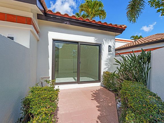 4th image of 6567 Via Benita