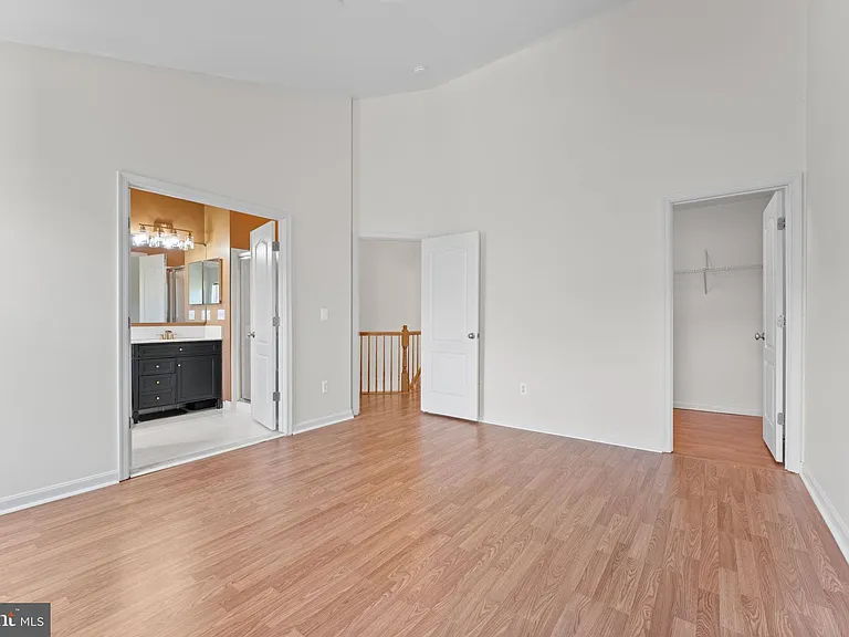702 Anoosh Ct — Photo 18