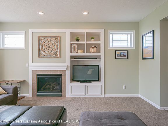 4th image of 3701 Parula Dr