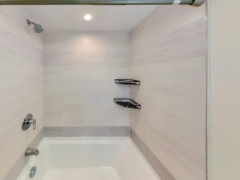 39 Juniper St #1 — Photo 10