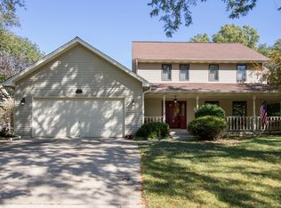 817 Bernadette Ln, Batavia, IL 60510