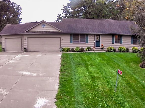 2nd image of 9714 N Arrowhead Shores Rd