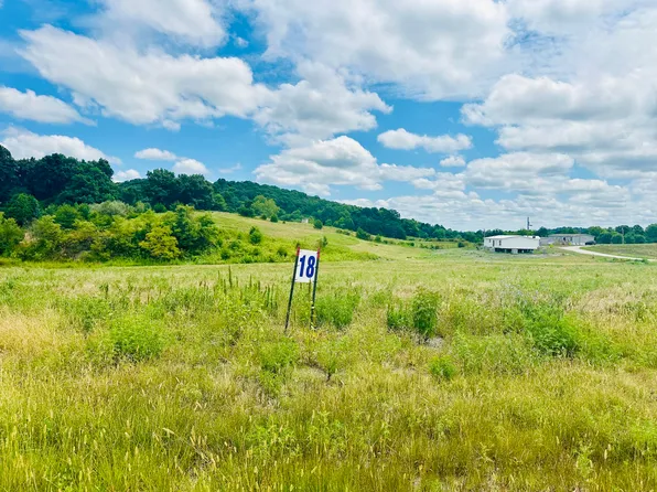 18 Turkey Lot Loop, East Bernstadt, KY 40729