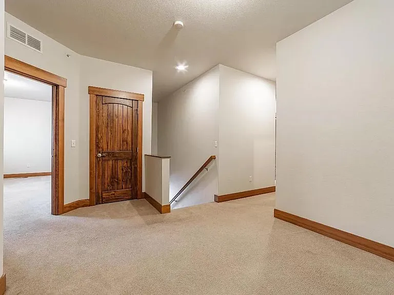 Silverleaf Dr — Photo 12