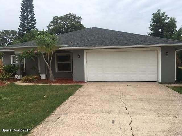 1st image of 900 Harbor Pines Dr