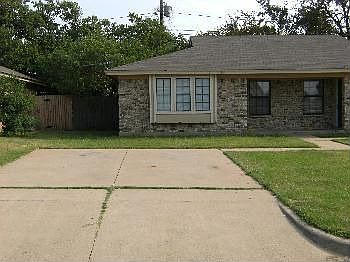 1st image of 1726 Justin Lyn St