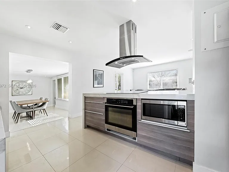217 E Acre Dr — Photo 13