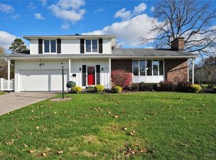 33 Gregory Dr, Buffalo, NY 14224