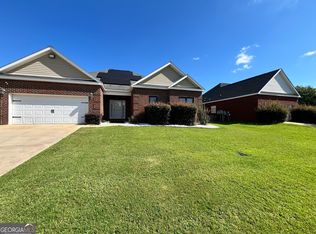416 Hunts Landing Dr, Kathleen, GA 31047