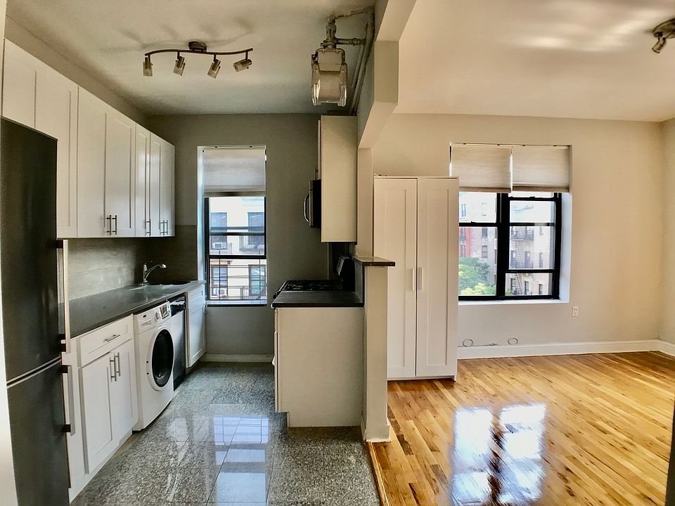 1st image of 815 W 180th St #522