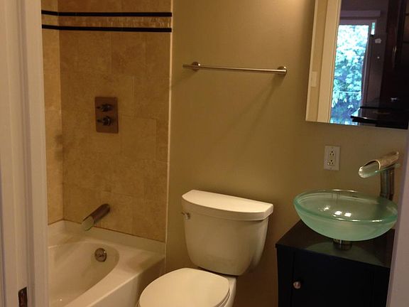4th image of 10375 Forest Brook Ln APT B