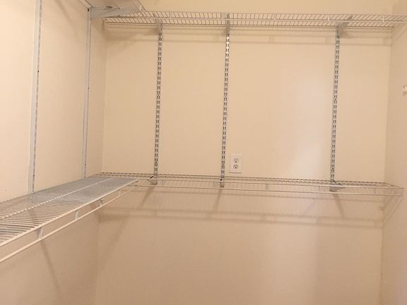 5th image of 2053 N California Ave #3