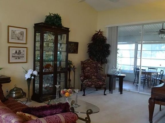 2nd image of 25089 Riverwalk Dr