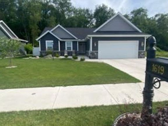 2nd image of 1619 Cobble Hills Dr