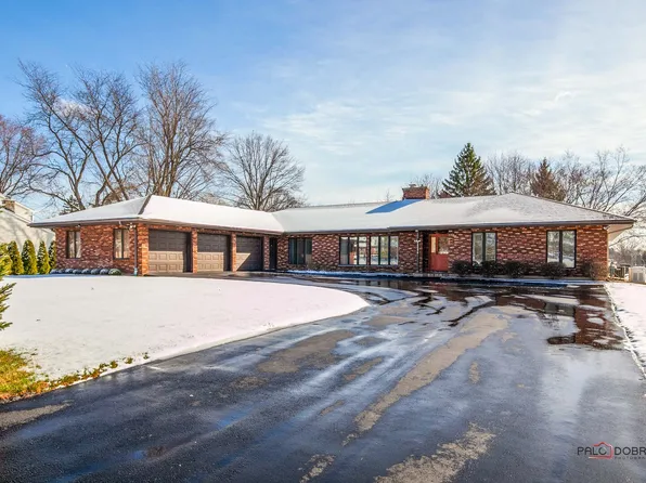 23378 N Apple Hill Ln, Prairie View, IL 60069