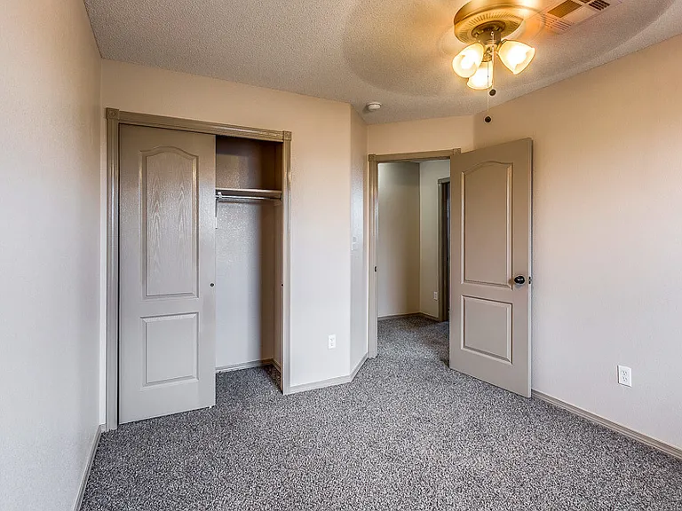 7101 Falling Leaf Cir — Photo 22